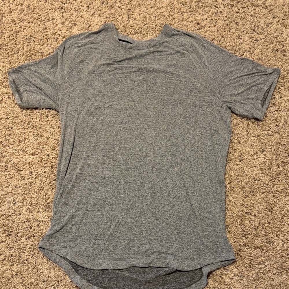 lululemon athletica Heather Gray Short Sleeve Tee